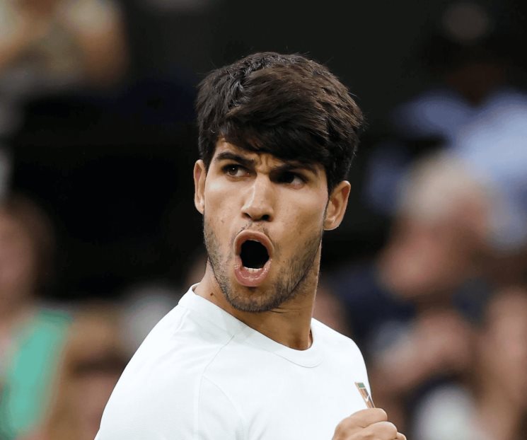 Avanza Carlos Alcaraz a cuartos de final en Wimbledon
