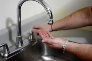 Anuncia AyD suspensión del servicio