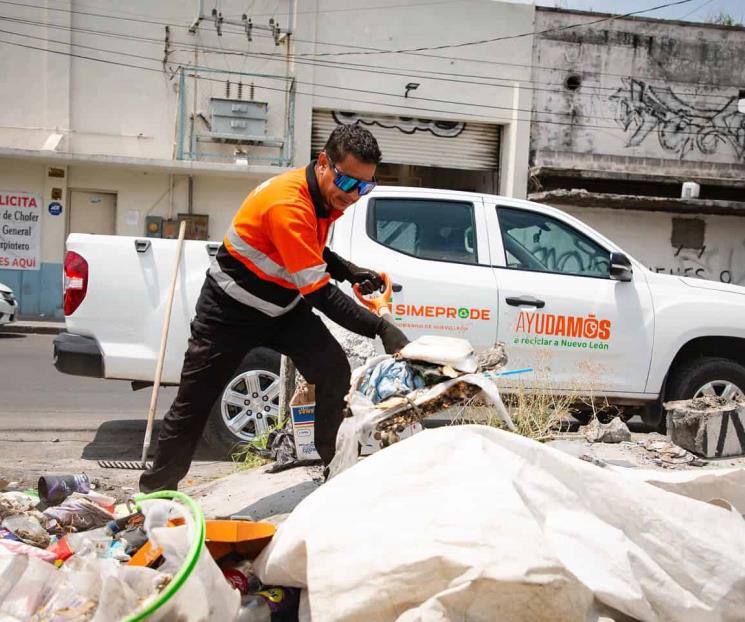 Realizan trabajos de limpieza en Monterrey Realizan trabajos de limpieza en Monterrey