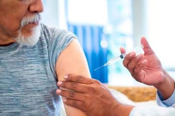 Incumple gobierno metas y omite uso de vacuna Patria