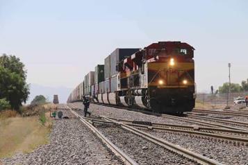 Inicia trámite de permisos para obras del tren de pasajeros