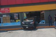 Impacta su auto en tienda
