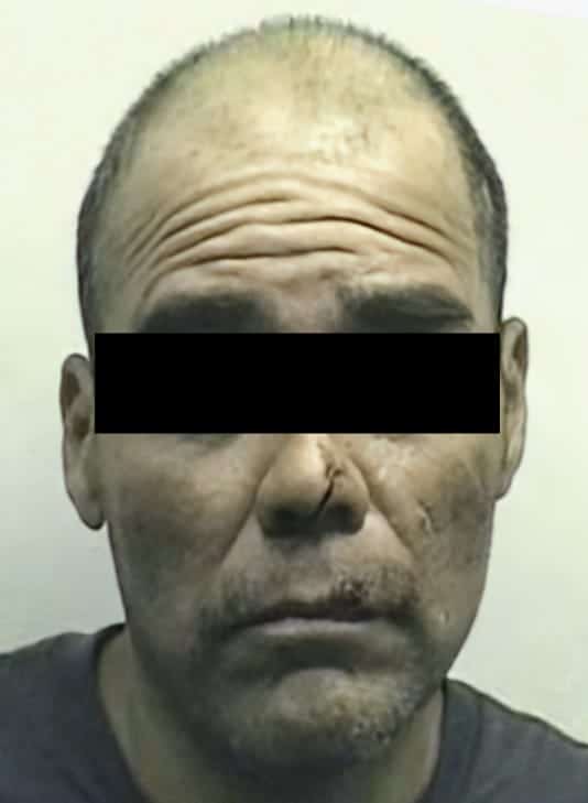 Elementos de la Agencia Estatal de Investigaciones notificaron a un detenido en un penal estatal, de una orden de aprehensión por su presunta participación en el homicidio de una persona en octubre del 2019, en la Colonia Fabriles, y de quien fue encontrado su cadáver dos días después.