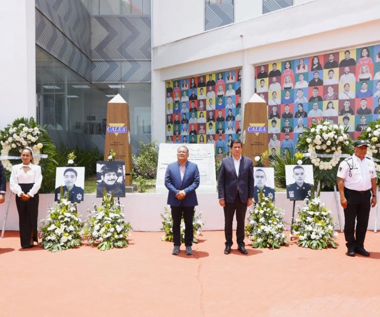 Reconocen a cuatro elementos de PROXPOL que fallecieron Reconocen a cuatro elementos de PROXPOL que fallecieron