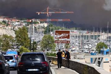 Amenaza incendio forestal en Francia a población de Marsella