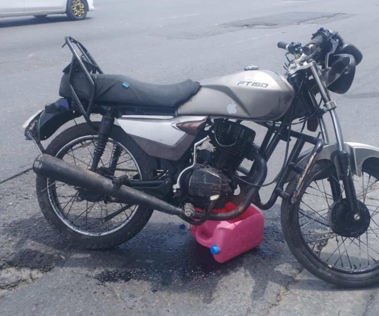 Detienen a motociclista con droga Detienen a motociclista con droga