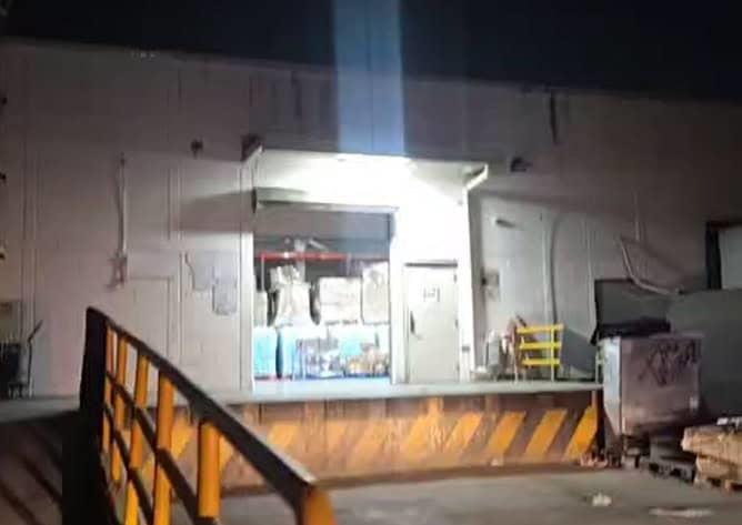 Evacuan a 19 en incendio de tienda Evacuan a 19 en incendio de tienda