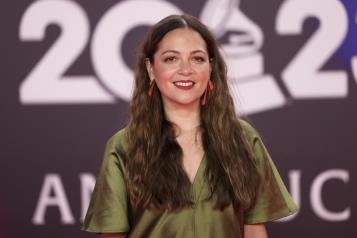 Reconocerán a Natalia Lafourcade en España