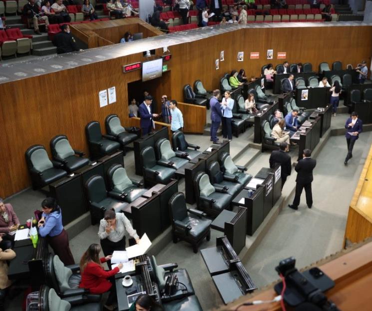 Prometen diputados trabajar para terminar con rezago legislativo Prometen diputados trabajar para terminar con rezago legislativo