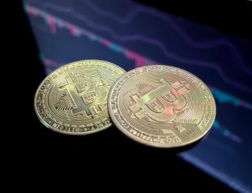 Bitcoin logra nuevo máximo histórico