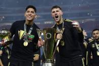 Santiago Giménez firme en el Milán Santiago Giménez firme en el Milán