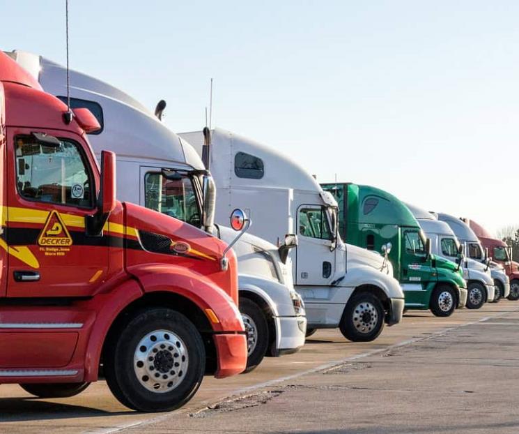 Se desploma 67% venta de camiones pesados en junio en México Se desploma 67% venta de camiones pesados en junio en México