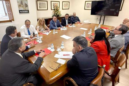 Promoverá UANL pensamiento humanista de la Escuela de Salamanca
