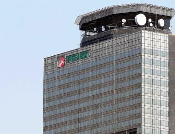 Pemex alerta por coyotes a proveedores que les debe