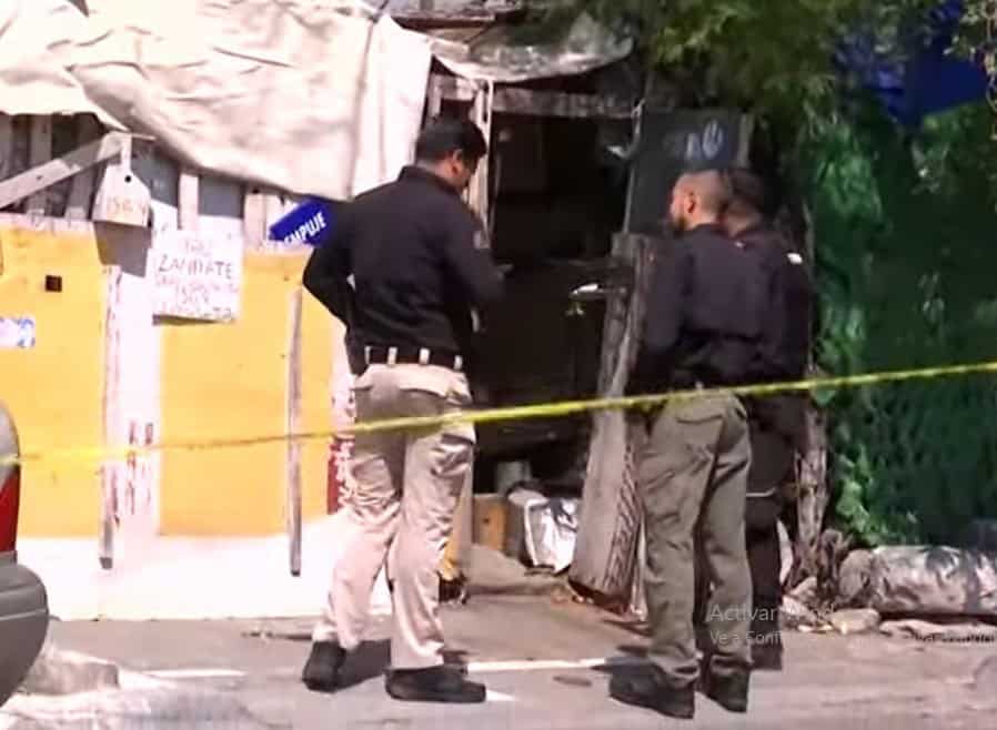 Una intensa movilización policiaca se registró en la zona norte de Monterrey, al ser encontrado el cuerpo de un hombre sin vida y con evidentes huellas de violencia, en una vivienda de la colonia La CROC.