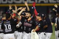 Vencen Sultanes en extra-inning a Toros