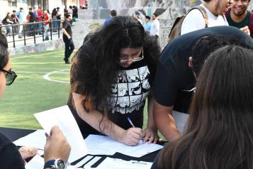 Abren segunda generaci&oacute;n de "Futuros en Marcha"