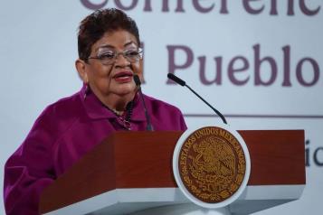 Exigen colaboradores del gobierno repudiar dichos de Jeffrey