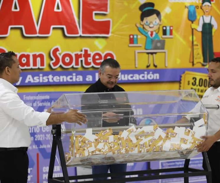 Celebra S21 a personal de apoyo y asistencia a educación