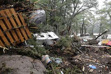 Suspenden búsqueda de sobrevivientes en Texas