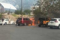 Acaba fuego con camioneta