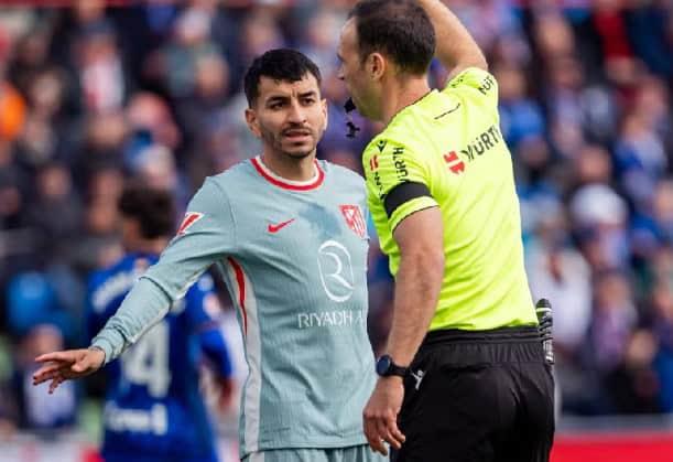 Deberá Ángel Correa tener cuidado con árbitros mexicanos Deberá Ángel Correa tener cuidado con árbitros mexicanos