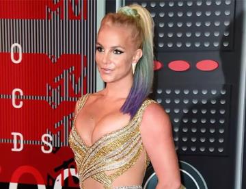 ¿Britney Spears adoptó a una niña?