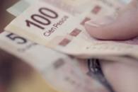 Peso pierde terreno frente al dólar por aranceles de EU Peso pierde terreno frente al dólar por aranceles de EU