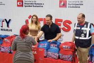 Supervisa Adrián entrega del programa ´Útiles, útiles´