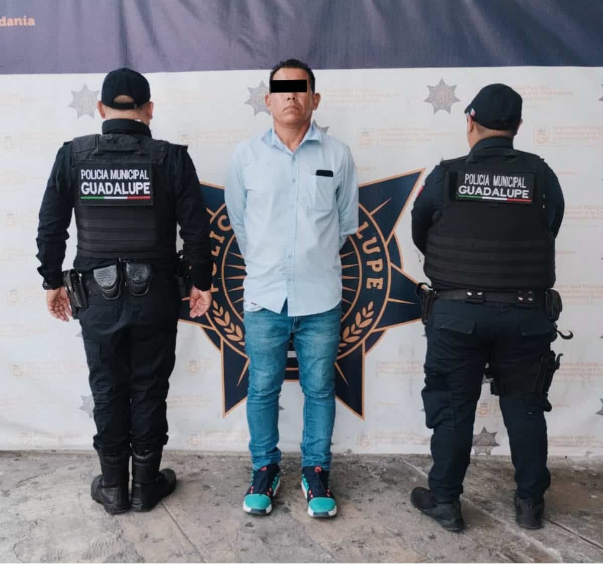 Elementos de la Policías de Guadalupe detuvieron a un hombre, quien luego de pedirle matrimonio a una amiga y recibir una negativa, se llevó a la hija de ella por varias horas, se investiga posible abuso sexual.
