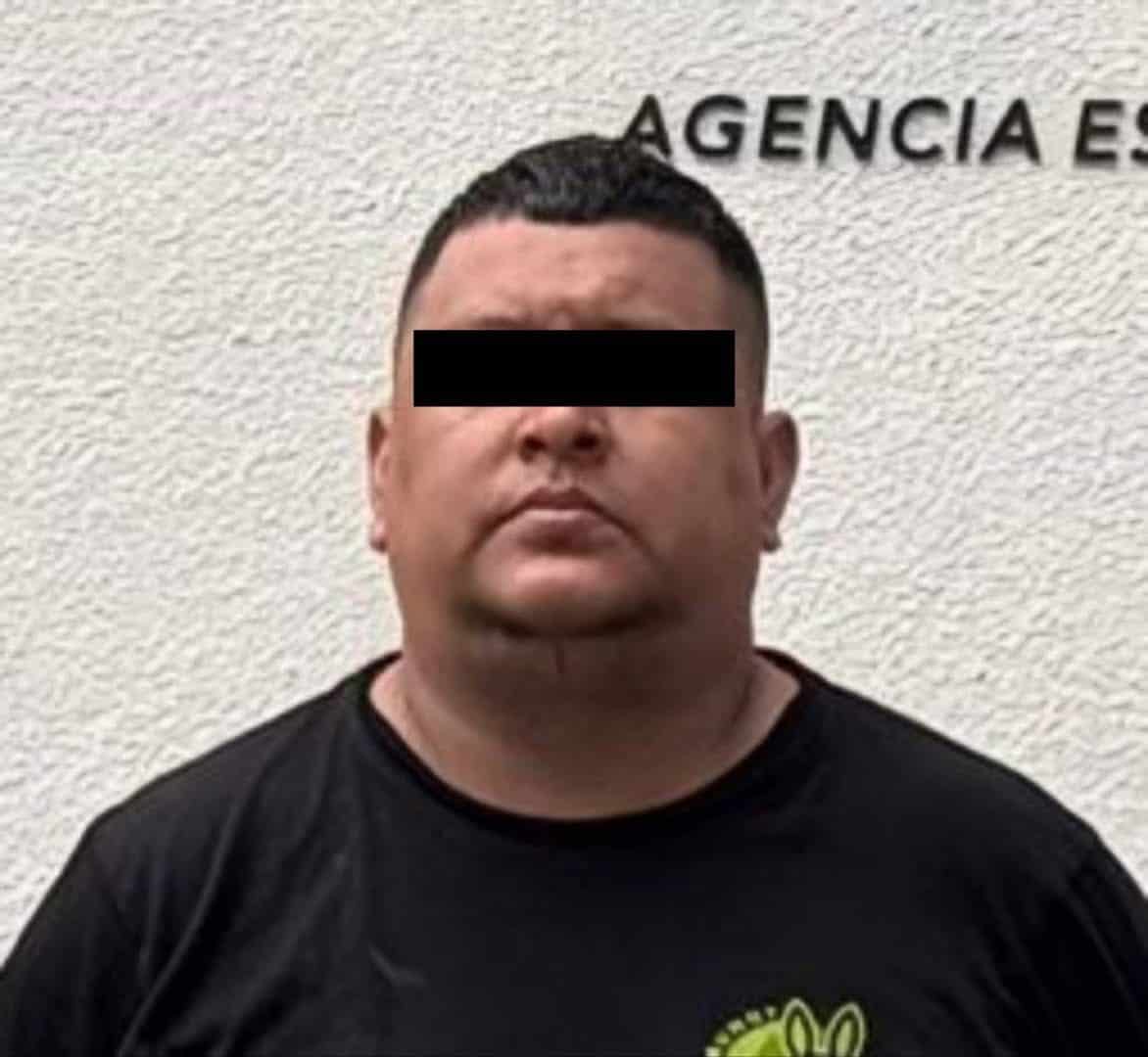 Elementos de Fuerza Civil y la división de inteligencia, tras un operativo táctico lograron la detención de un integrante de una célula delictiva independiente en el municipio de Apodaca.