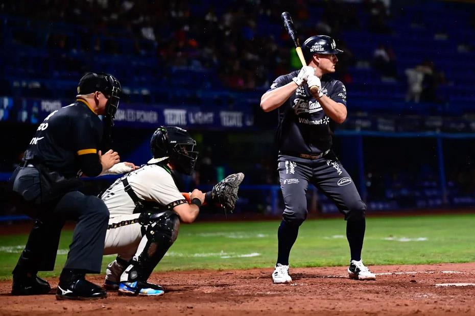 Se topan Sultanes con Acereros