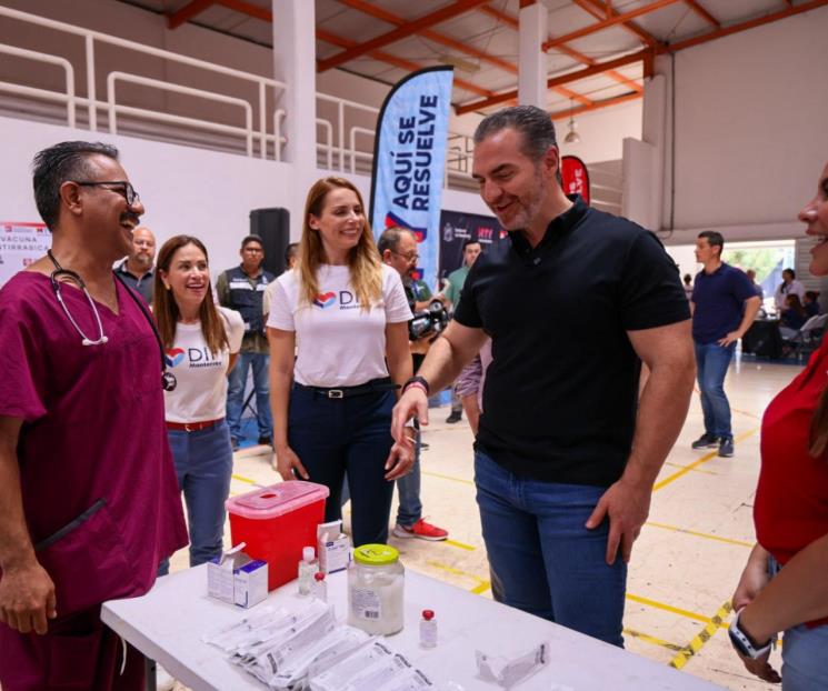 Supervisa Adrián brigada de esterilización de perros y gatos