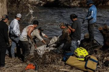 Demandan Demócratas a Trump por eliminar fondos contra desastres