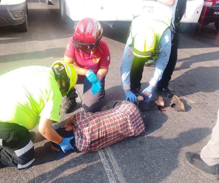 Embiste cami&oacute;n a ciclista