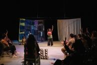 Abordan la migraci&oacute;n en la obra teatral "Ovillo"