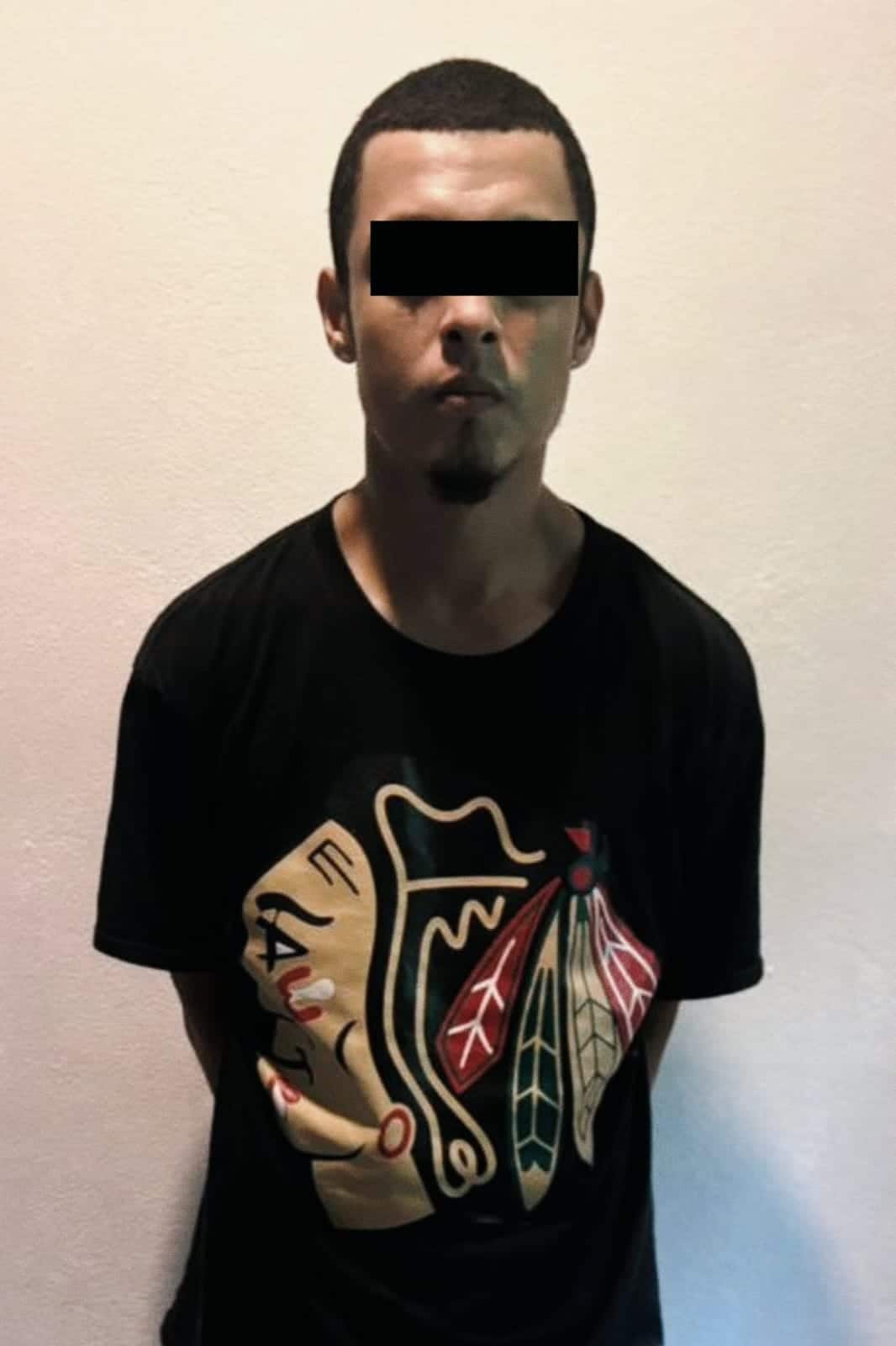 Luego de intentar ahorcar a su esposa porque le escondió su droga, un hombre fue detenido por elementos de la Policía de Guadalupe, en la Colonia Evolución.
