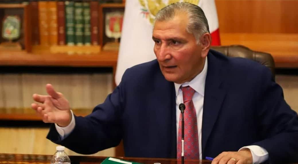 Adán Augusto López reaparece tras caso de Hernán Bermúdez