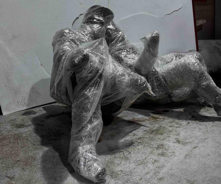 Retiran estatuas del Che y Fidel Castro de la Cuauhtémoc Retiran estatuas del Che y Fidel Castro de la Cuauhtémoc