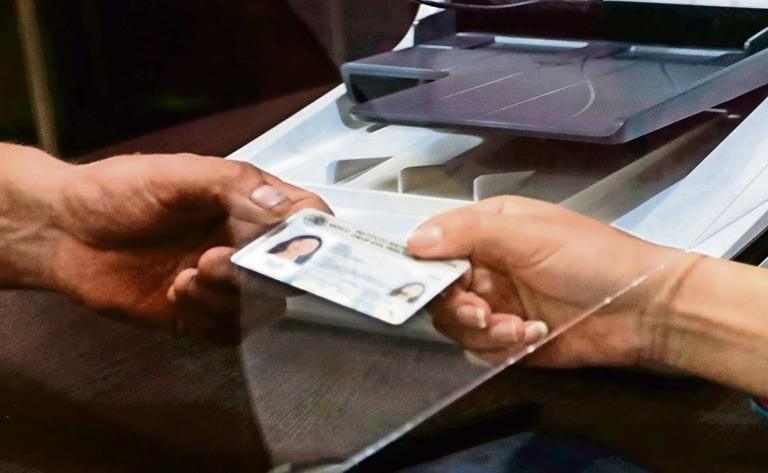 Plantea INE modernizar la credencial para votar Plantea INE modernizar la credencial para votar