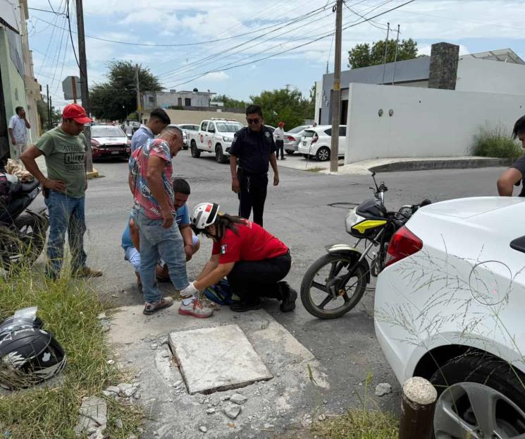 Impacta moto contra auto