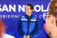 Dan apoyo a la familia propietaria de perrita