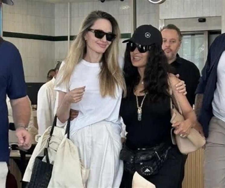 Angelina Jolie y Salma Hayek se reúnen en restaurante totonaca Angelina Jolie y Salma Hayek se reúnen en restaurante totonaca