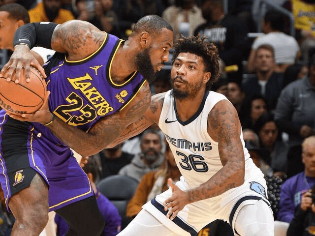 Refuerzan Lakers su defensa con Marcus Smart Refuerzan Lakers su defensa con Marcus Smart