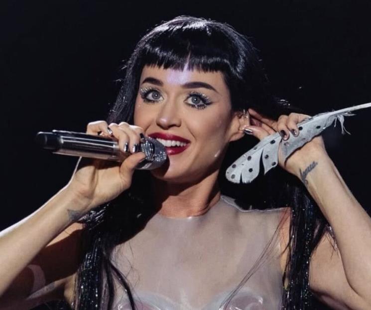 Anima Katy Perry a niña mexicana a gritar con orgullo su origen