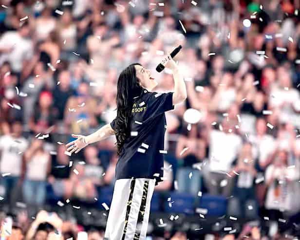 Colaborarán Billie Eilish y James Cameron con proyecto en 3D Colaborarán Billie Eilish y James Cameron con proyecto en 3D