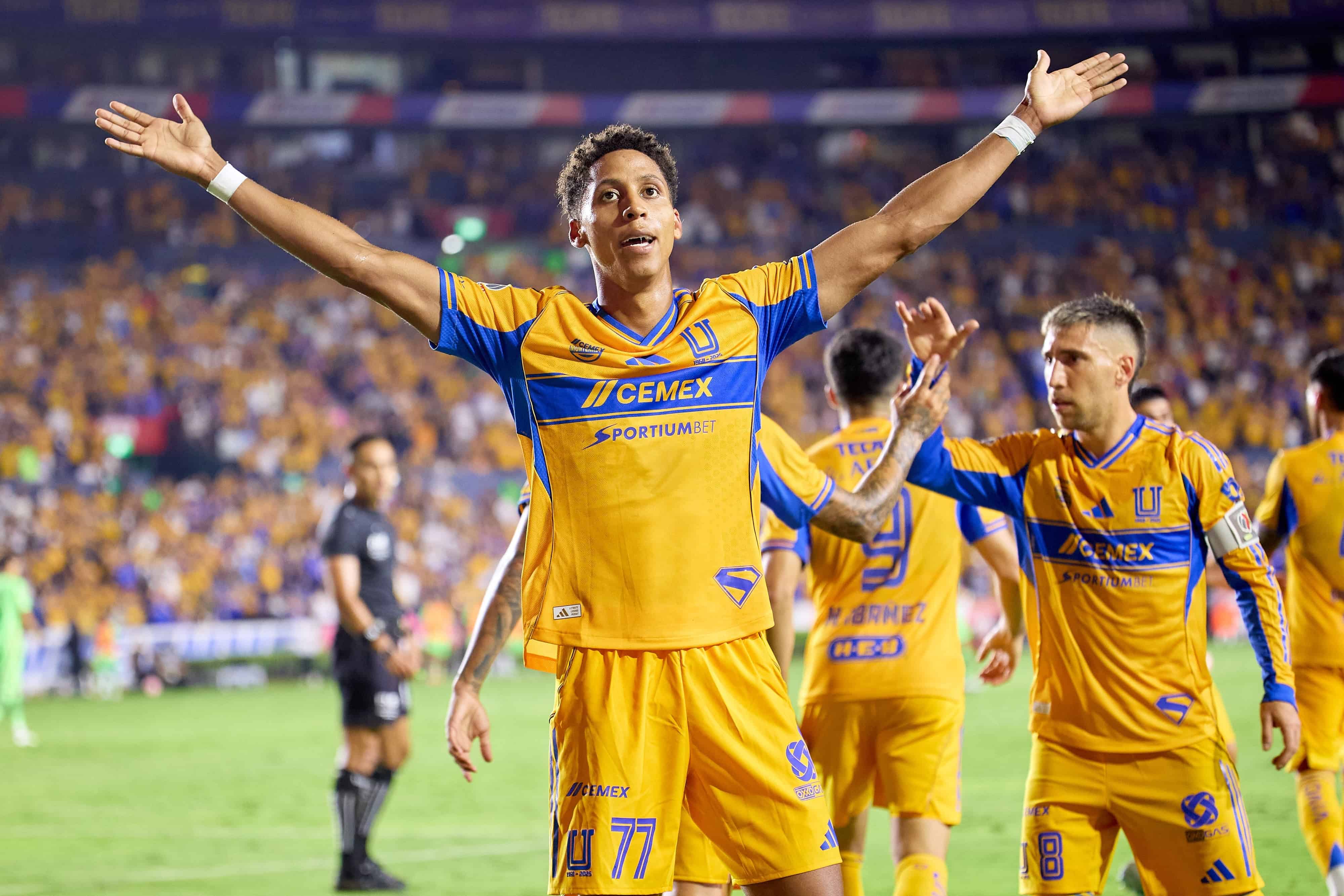 Ozziel Herrera hace el 1-0.