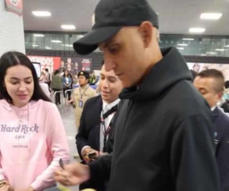 Arriba Keylor Navas a la CDMX para firmar con Pumas 