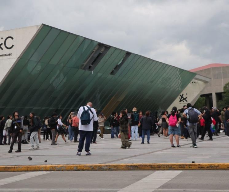 Reportan destrozos en el MUAC tras marcha contra la gentrificación Reportan destrozos en el MUAC tras marcha contra la gentrificación