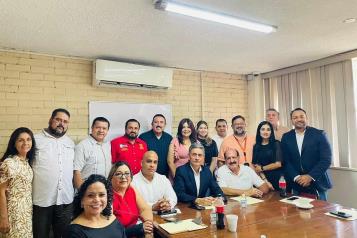 Se reúne Juan Paura con titulares de las 13 regiones de Nuevo León